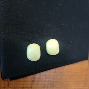 Vintage 1980s 1990s Pale Yellow Oval Pierced Earrings